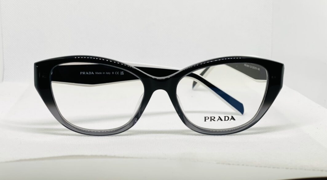 PRADA B/W - Image 2