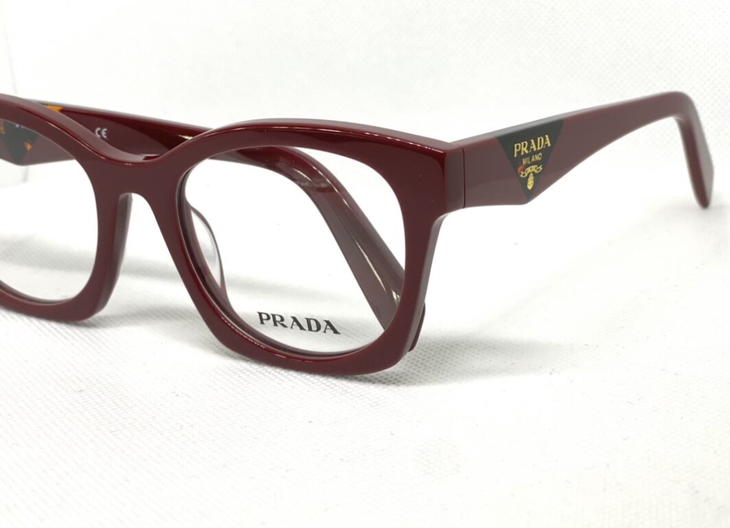 Prada devo maroon