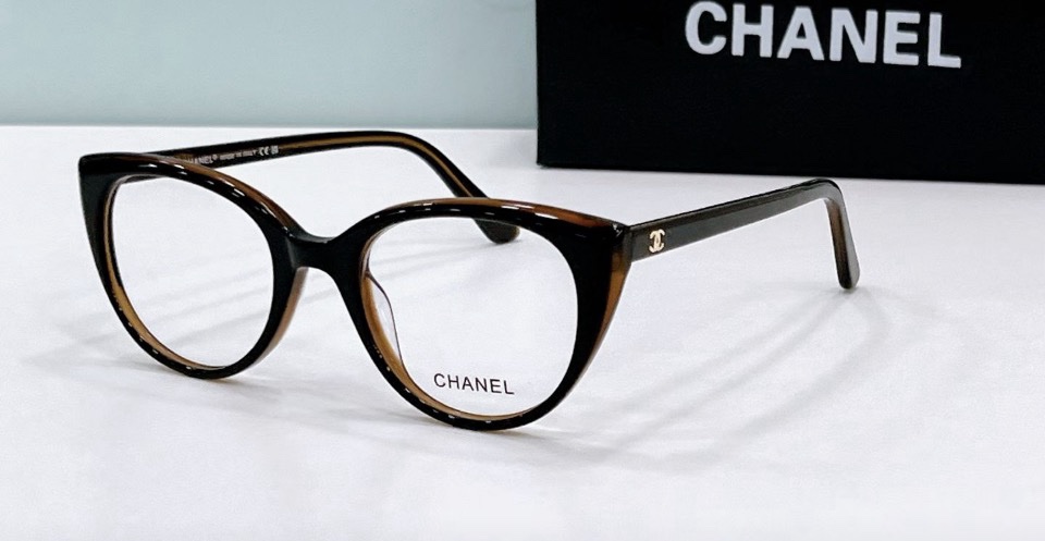 Chanel black/brown